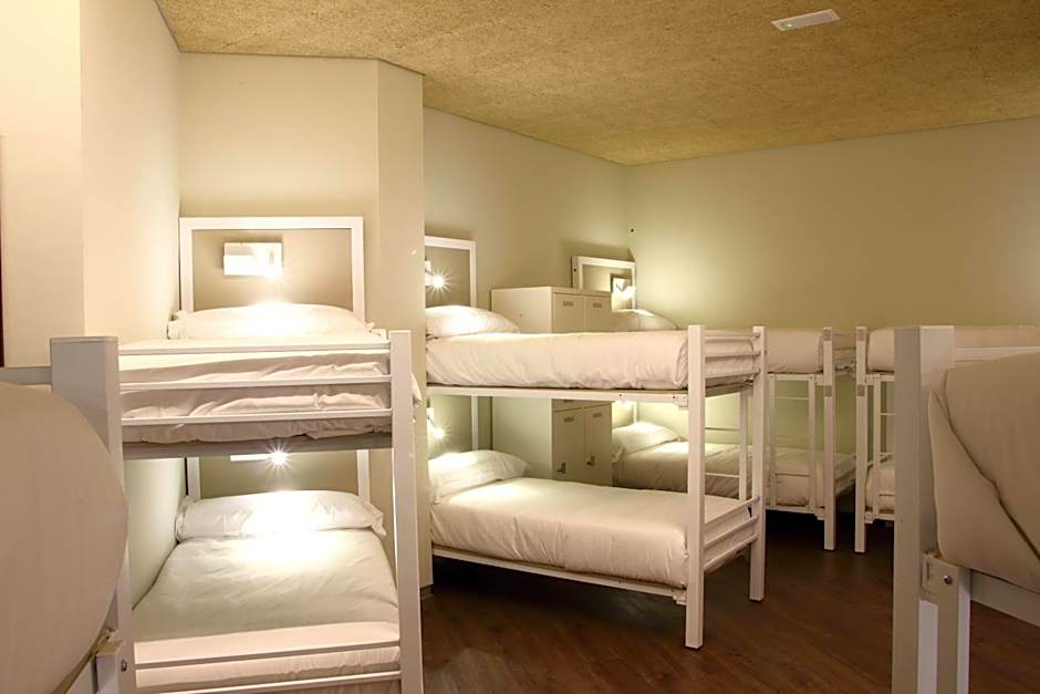 Poshtel Bilbao - Premium Hostel