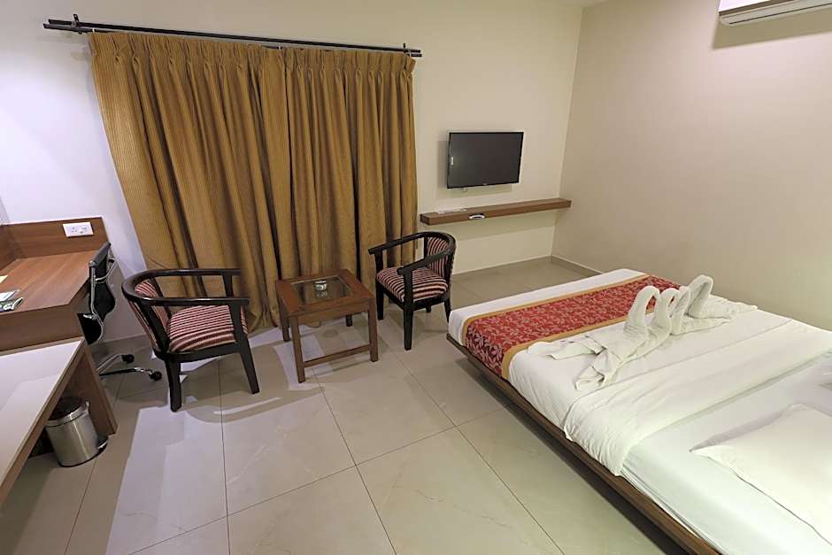 Hotel Abirami Residency