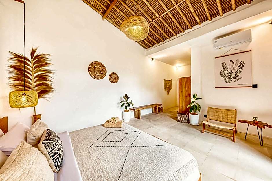 Villa Indigo - 5-BDR with huge pool and garden