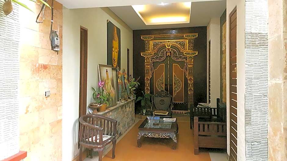 HOTEL SEGARA MANDALA