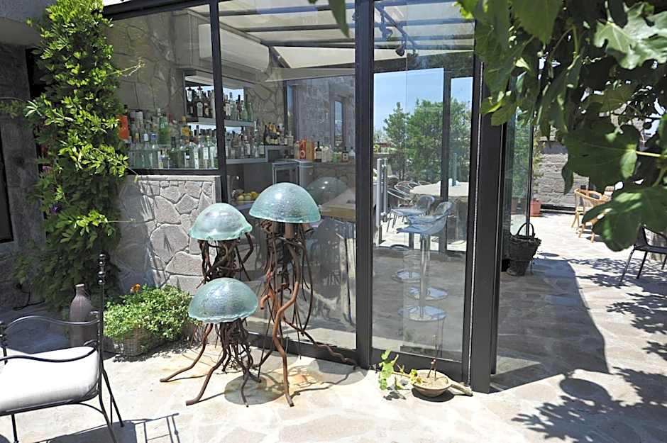 Assosyal Hotel