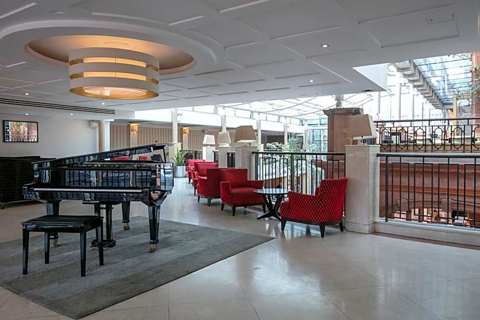 The Crown London, WorldHotels Distinctive