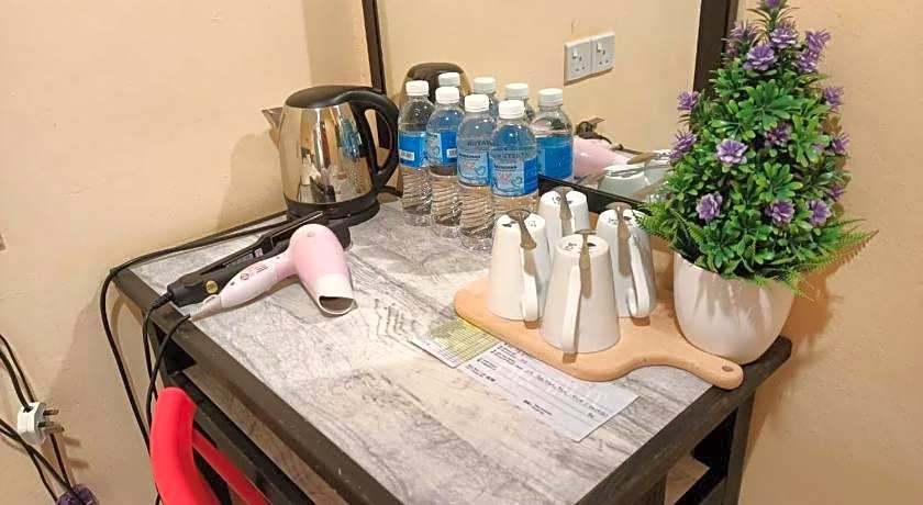 Loft Pals Urbanstay Lodge, Kapit