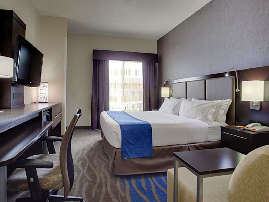 Holiday Inn Express Hotel & Suites Meadowlands Area By IHG