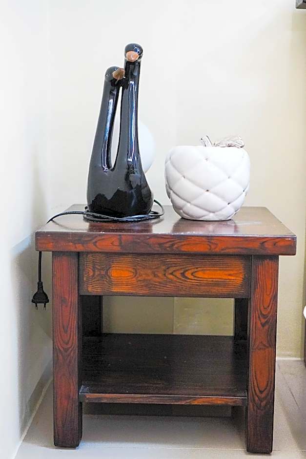 La Galleon Suites Hotel