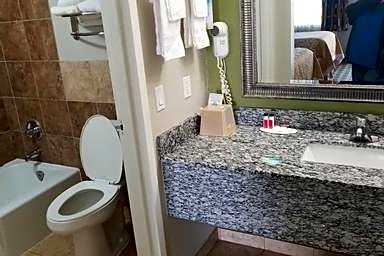 Days Inn by Wyndham West Memphis