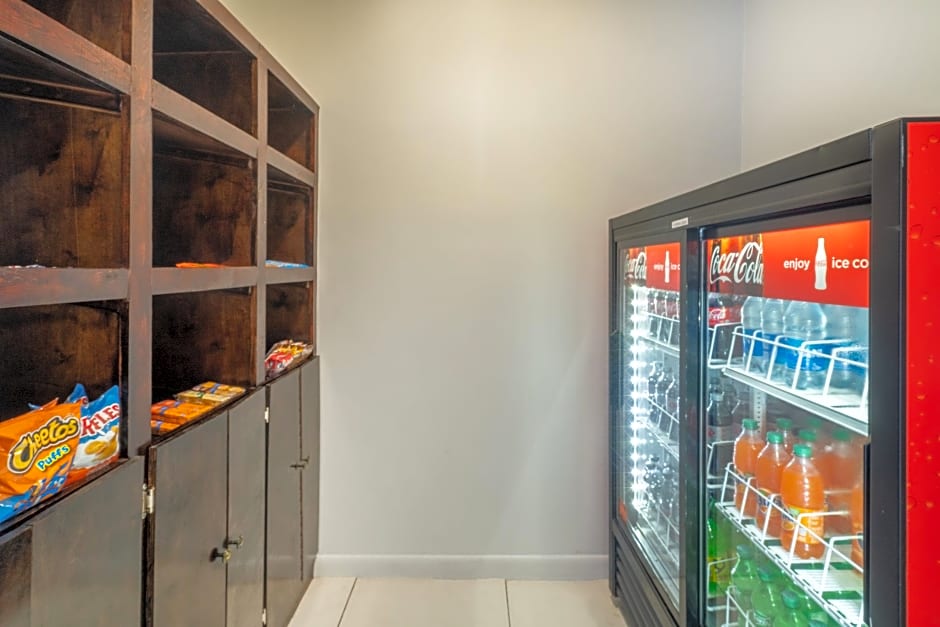 Holiday Inn Express Hotel & Suites-Magee By IHG