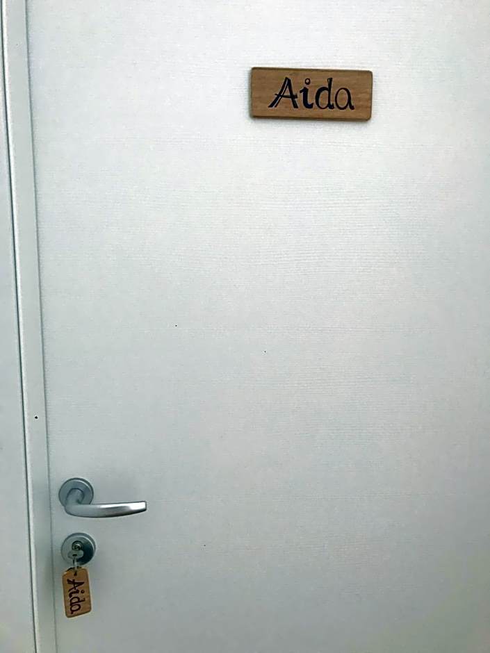 DESDEMA & OPERA Rooms