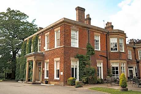 Farington Lodge Hotel