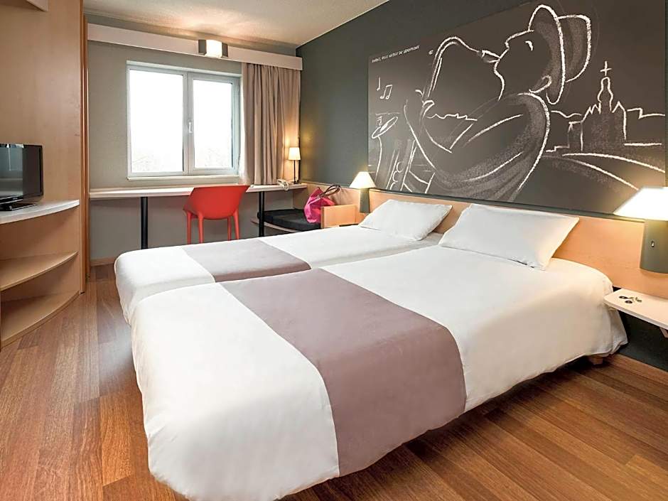 ibis Dinant