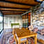 Poison Garden Suite & SPA