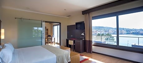Suite with Sea View