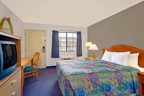 King Room - Non-Smoking