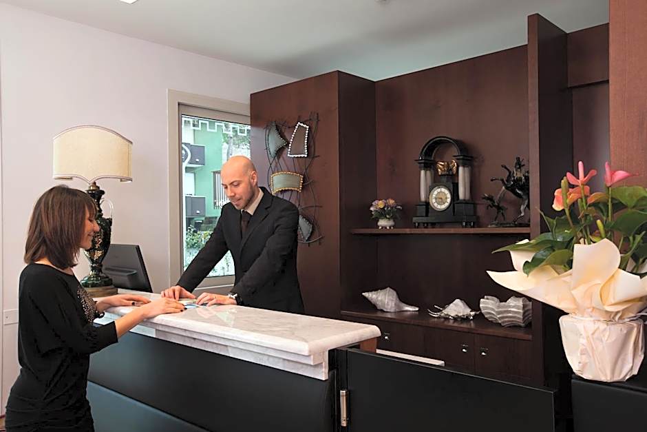 Hotel Residence Villa Del Mare