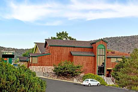 Topaz Lodge