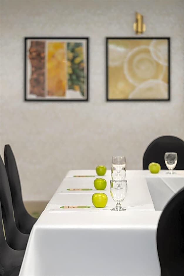 Le Parc Gatineau, Tapestry Collection by Hilton