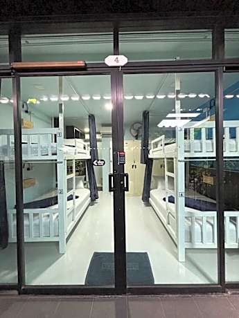 Bed in 4-Bed Mixed Dormitory Room