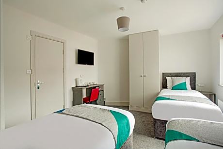 Classic Quadruple Room