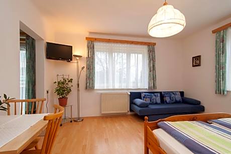 Apartment with Garden View