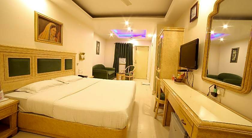 Hotel Samrat International