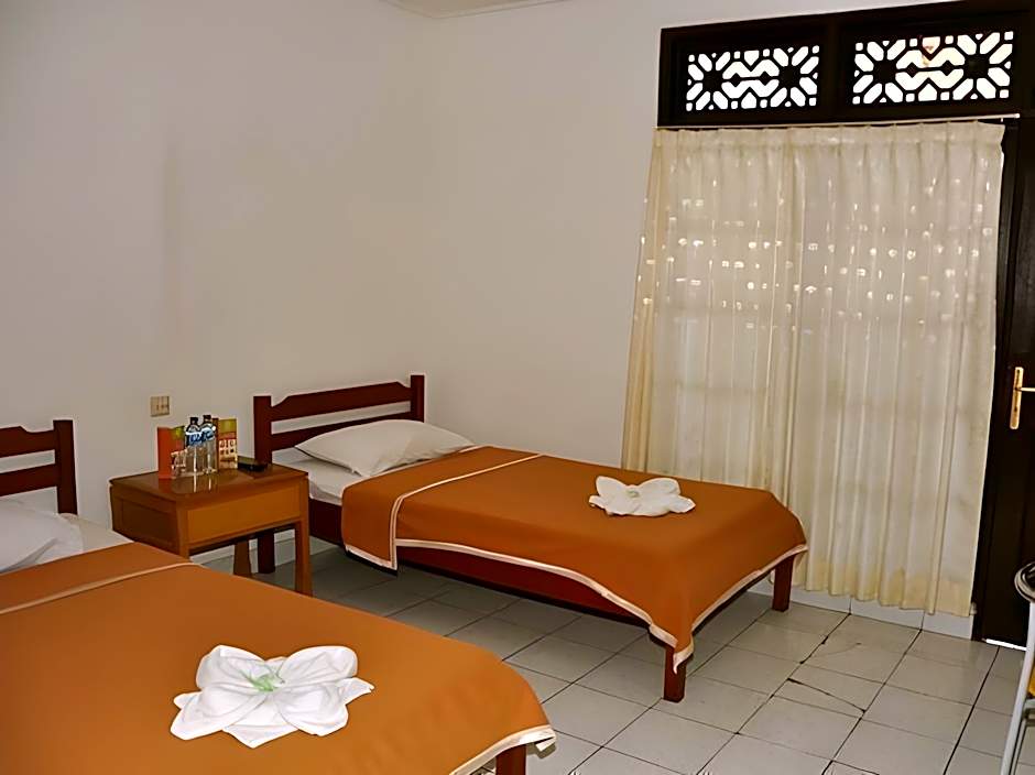 Grand Chandra Hotel