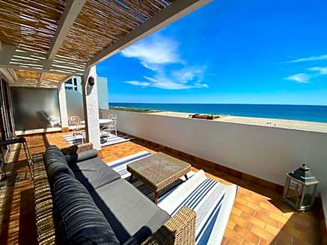 Port cipriano Terrasse face à la mer Wifi Clim Parking