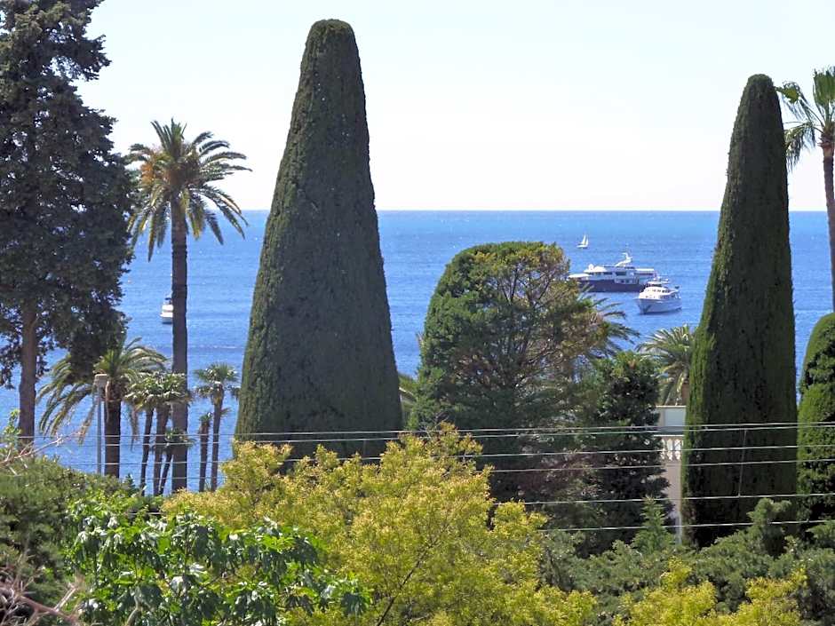 Hôtel La Villa Patricia - Charme et Tradition