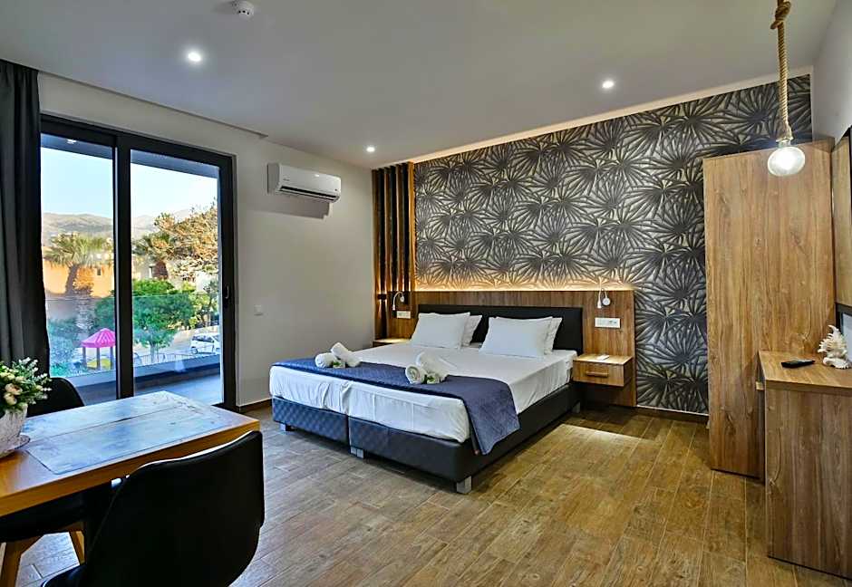 Del Mar 'Adults Only'