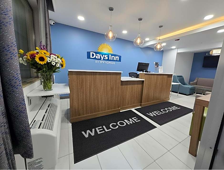Days Inn by Wyndham Rock Springs