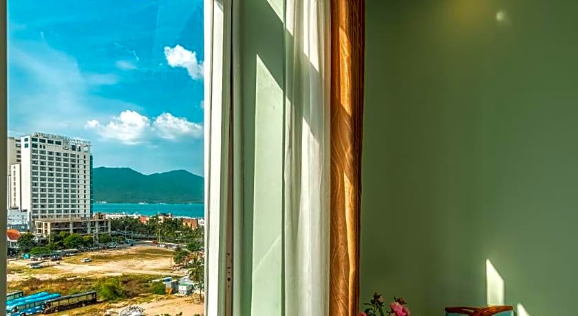 Royal Ocean Hotel
