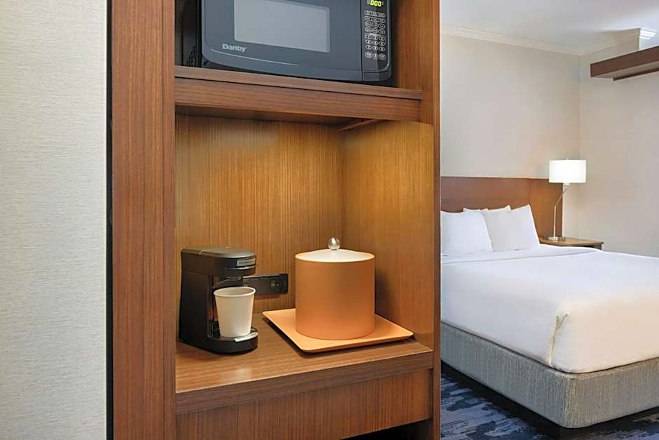 Fairfield Inn & Suites by Marriott Bowling Green