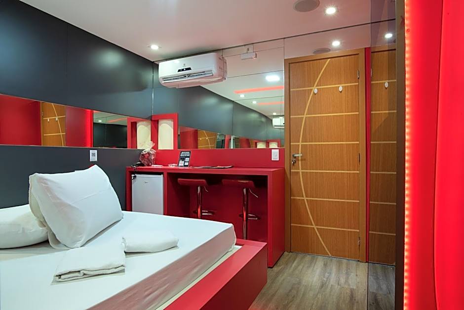 Motel fantasy 4 (adult Only)