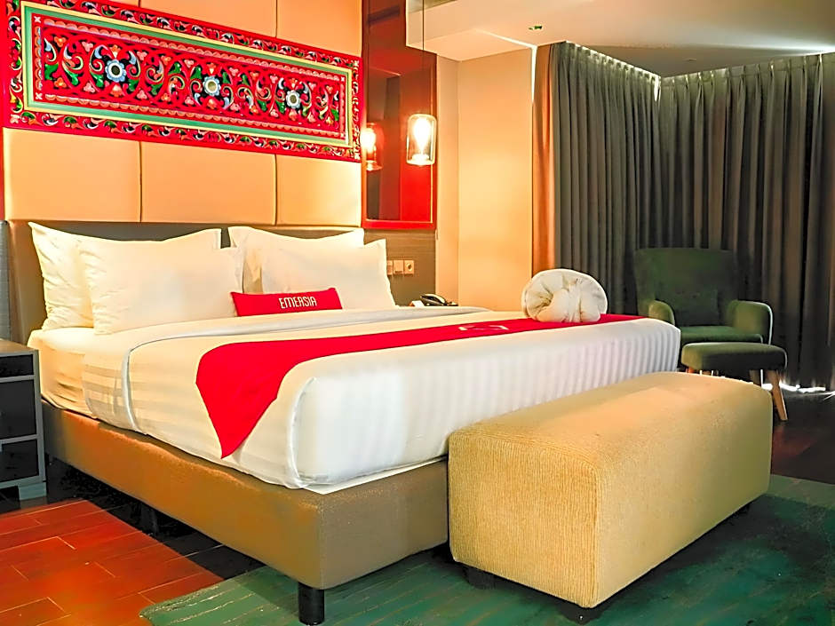 Emersia Hotel & Resort Batusangkar