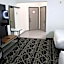 La Quinta Inn & Suites by Wyndham Houston Bush Iah South