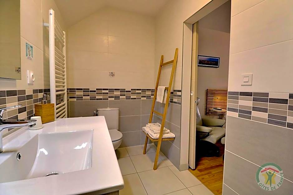 Le Haut Pont de la Baie