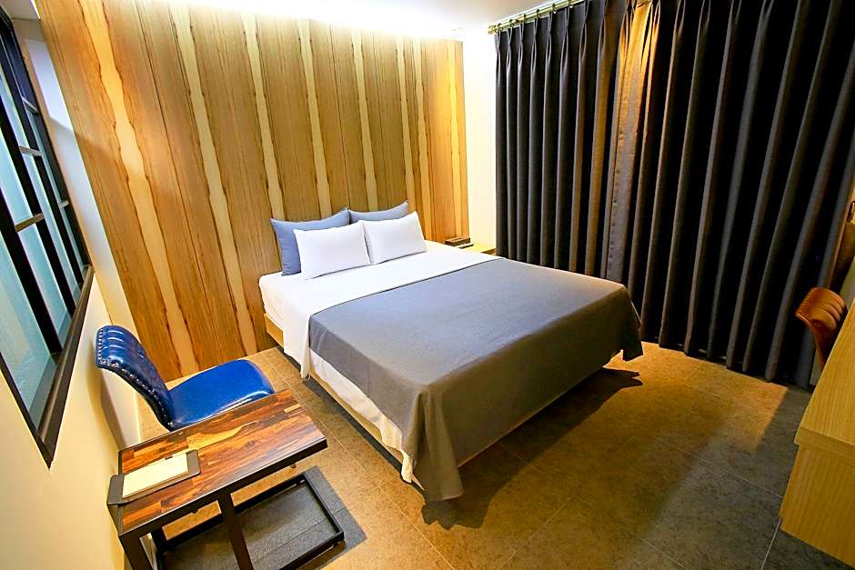 Chuncheon Urbane Hotel
