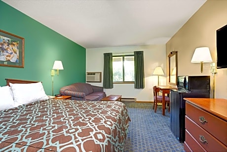 1 King Bed Mobility Accessible Room Non-Smoking