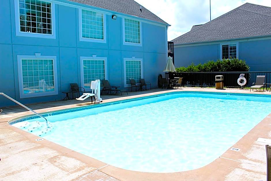 Quality Inn Crossville Near Cumberland Mountain State Park