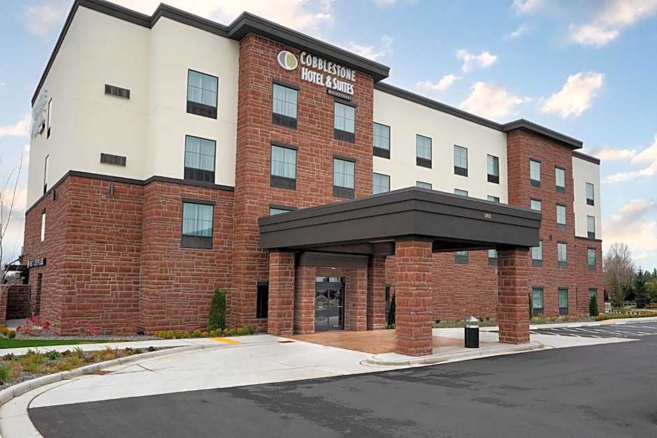 Cobblestone Hotel & Suites - Lynden