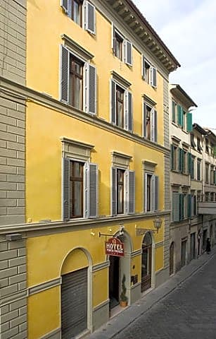Porta Faenza Hotel