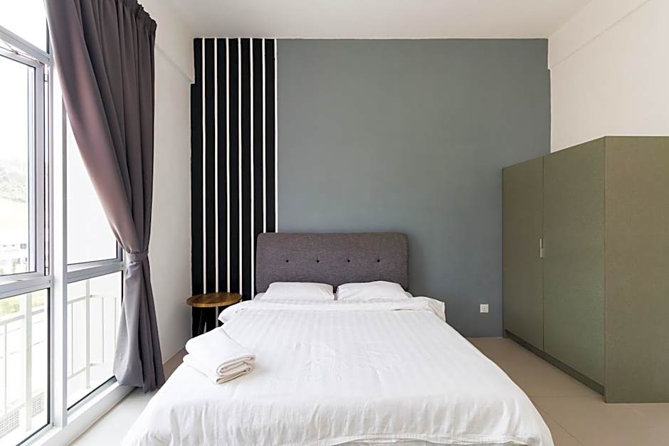 DreamScape Studio @ Golden Hill Cameron