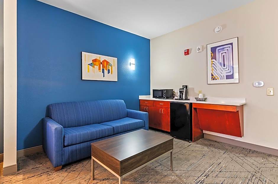 Holiday Inn Express & Suites Wytheville By IHG