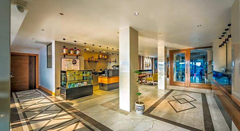 Tripli Hotels M & Resort