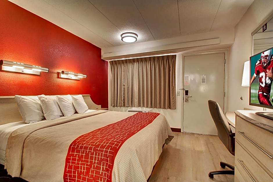  Red Roof Inn St Louis - Westport/ Maryland Heights