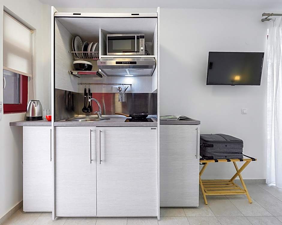 Elpiniki Luxury Rooms