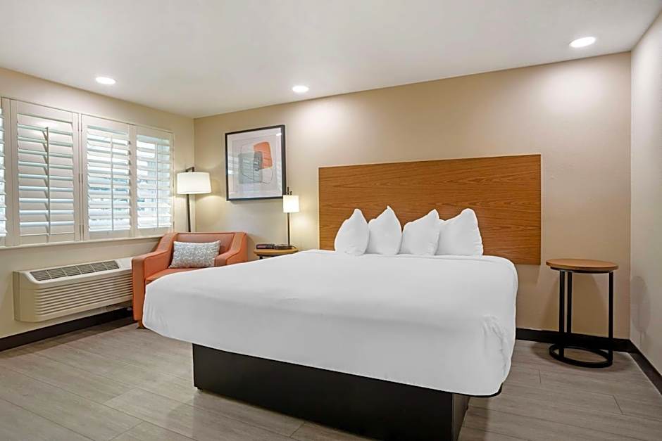 Best Western Shadow Inn