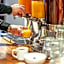 Queen's Hotel by First Hotels
