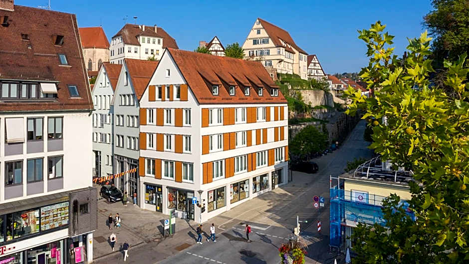 Metropol Apartments & Suites