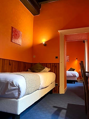 Triple Room with Bath
