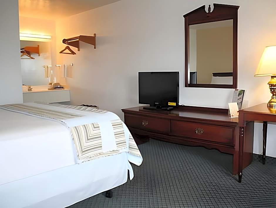 Seven Gables Inn
